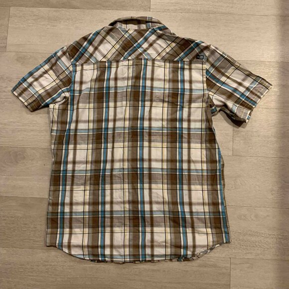 Rip Curl Surfing Outdoor Short Sleeve Button Up Shirt - Picture 5 of 5